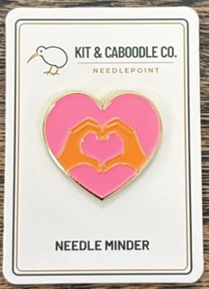 Besties in Stitches Love Heart Needle Minder