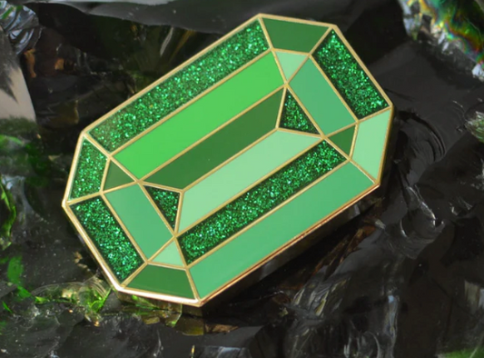 "The Dresden" Green Diamond Needle Minder