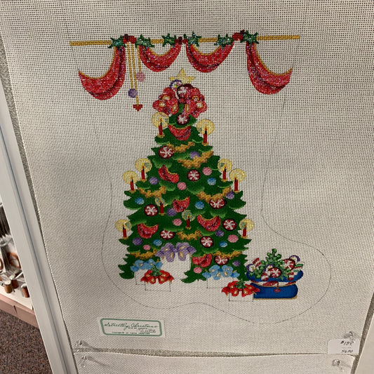 Christmas Tree W/Gifts
