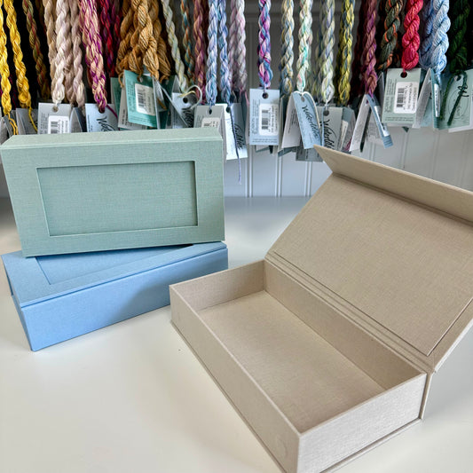Self-Finishing Keepsake Box w/Magnetic Closure (Flax)