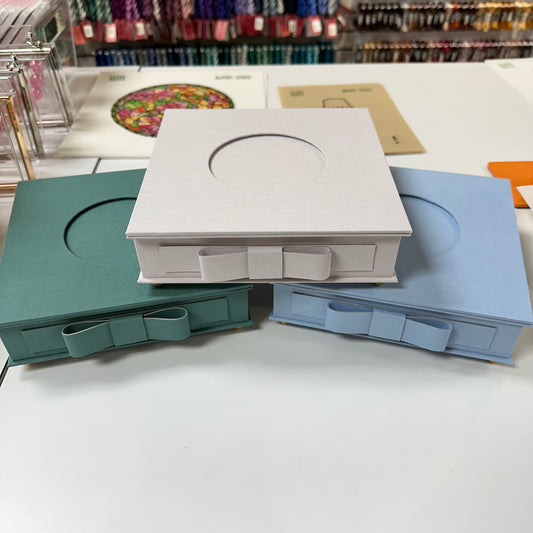Self-Finishing Keepsake Box w/Fitted Lid (Beige Blue)